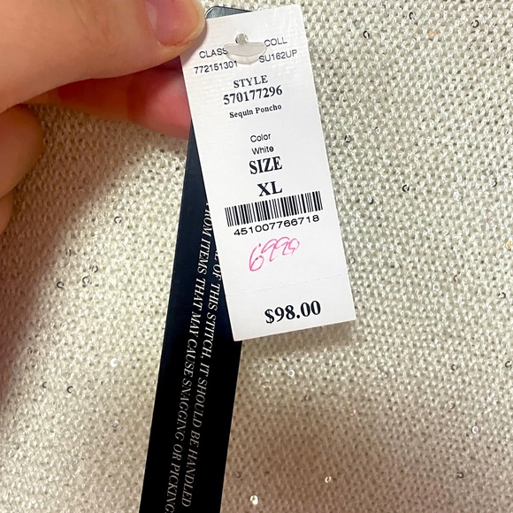 NWT White House Black Market White Cotton Sequin Button Shoulder Poncho Sz XL - Picture 4 of 7